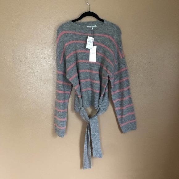 NWT Wayf Grey / Pink Front Tie Sweater Sz M - Picture 4 of 7